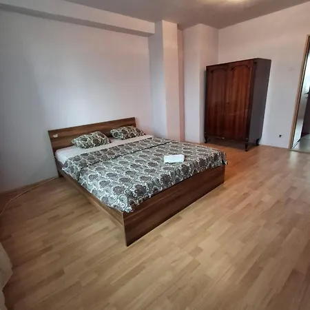 Διαμέρισμα Price-inn 4 2 Nivele Scara Interioara